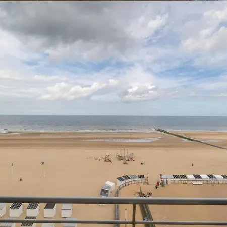 Spacious 2-bedroom With Breathtaking Sea View T68 Oostende